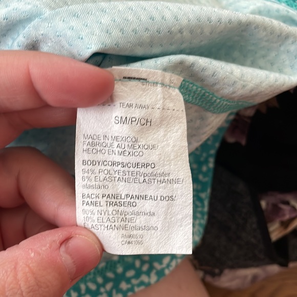 Under Armour Workout Tank - Picture 4 of 5